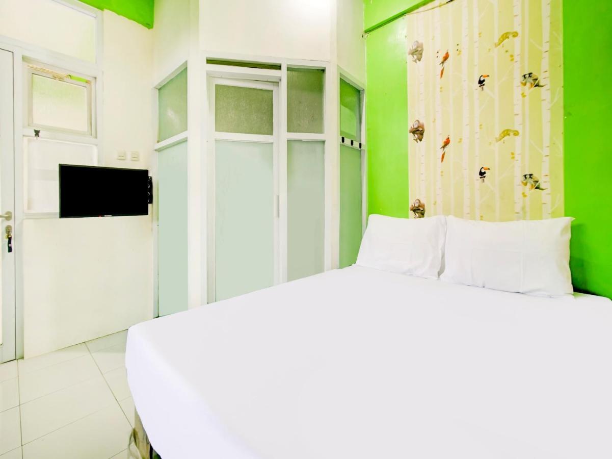 Oyo Life 3103 Opo Homestay & Kost 玛琅 外观 照片