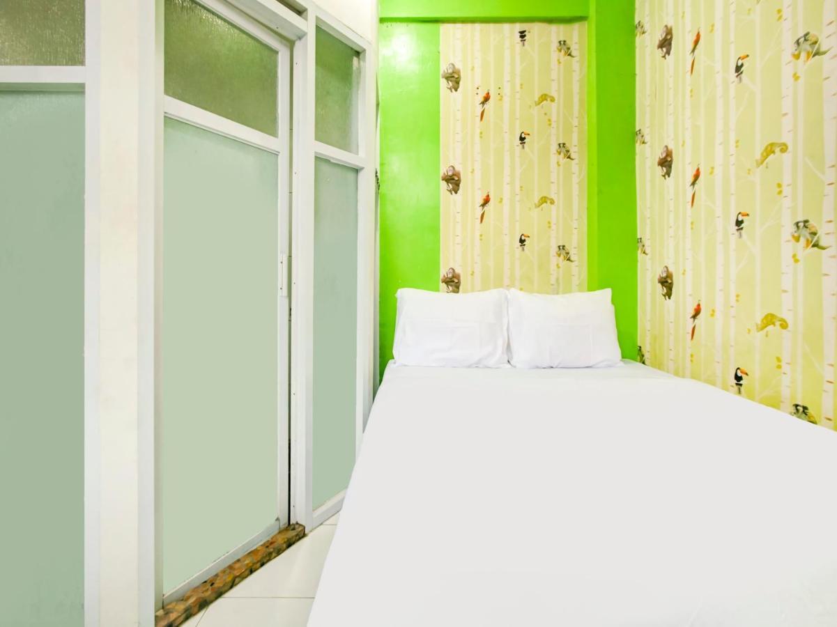 Oyo Life 3103 Opo Homestay & Kost 玛琅 外观 照片