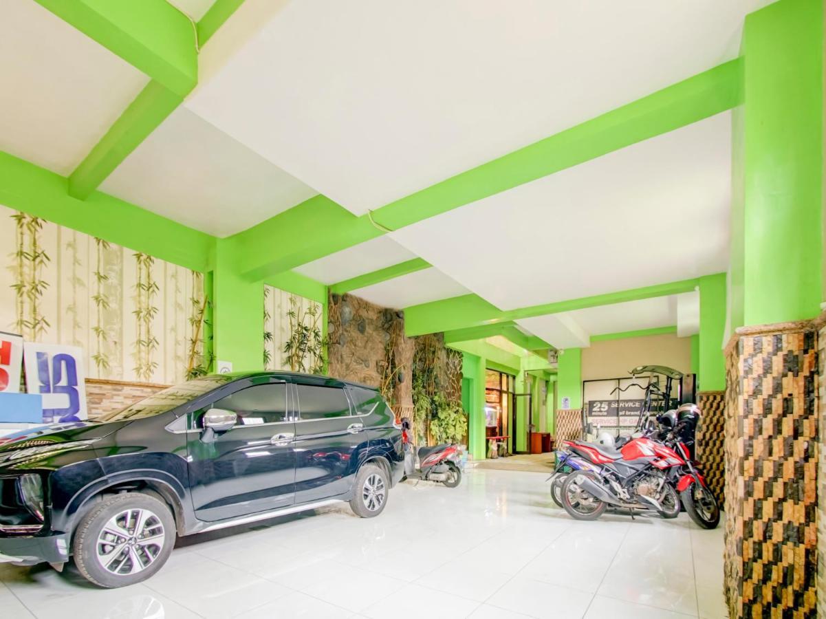Oyo Life 3103 Opo Homestay & Kost 玛琅 外观 照片